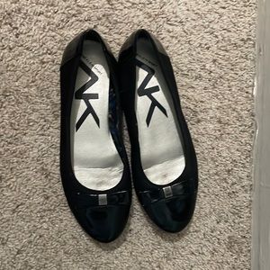 Anne Klein ballet flats
